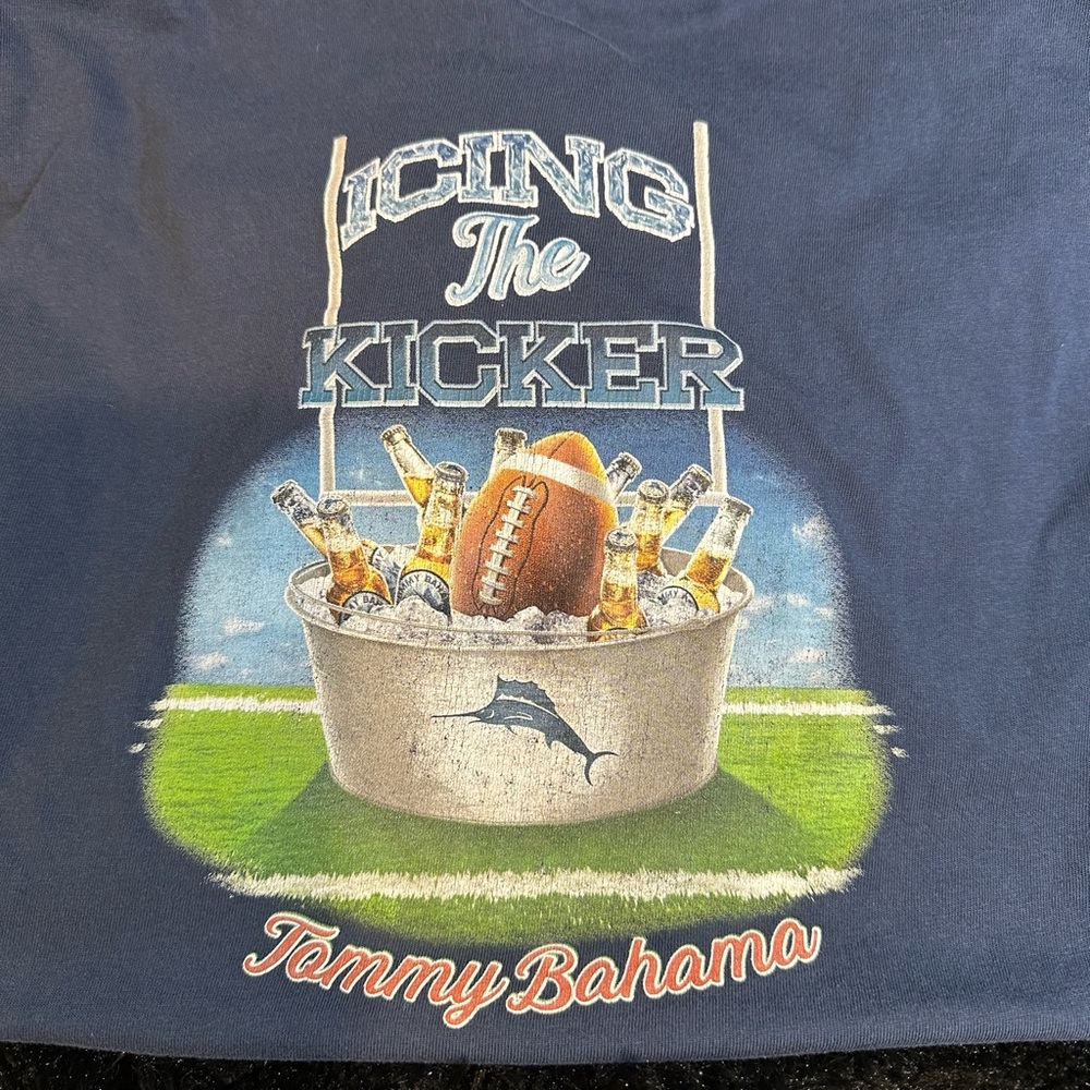 Tommy bahama tee shirt